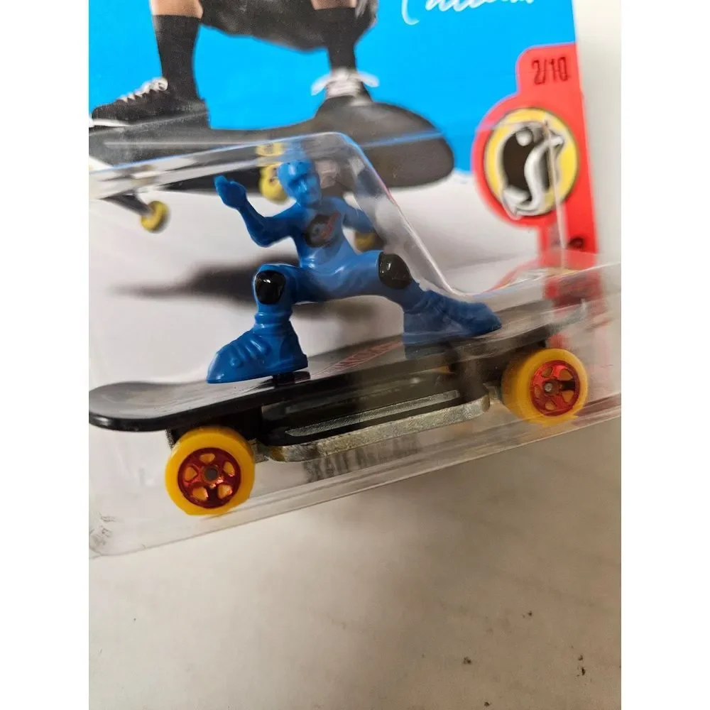 Hot‎ Wheels Skate Brigade 2016 Steve Caballero